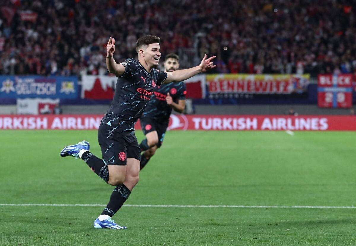 开云体育中国-莱比锡红牛逆转瑞典，阿尔瓦雷斯扛起全队