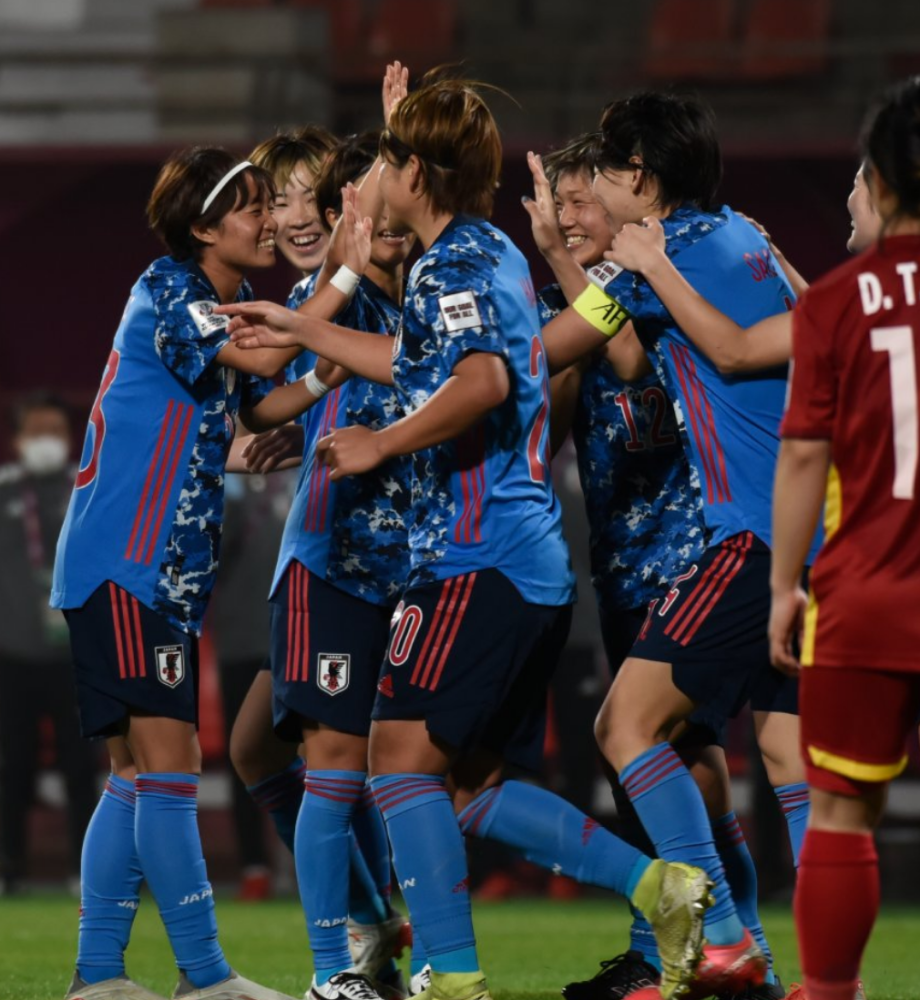 日本队完胜法国队,安赛龙惊艳四座 日本队完胜法国队,安赛龙惊艳四座