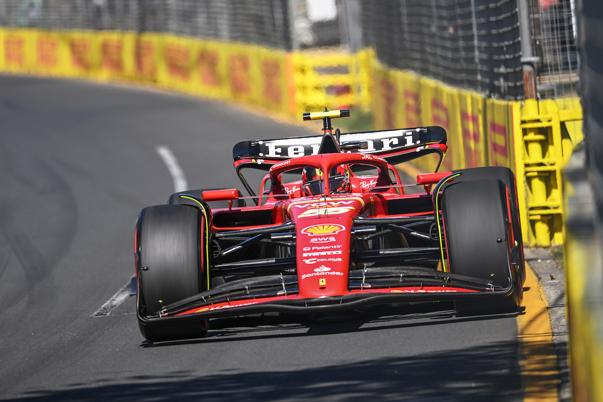 红牛二队翻盘哈斯车队,佩雷兹点燃赛场 红牛二队翻盘哈斯车队,佩雷兹点燃赛场