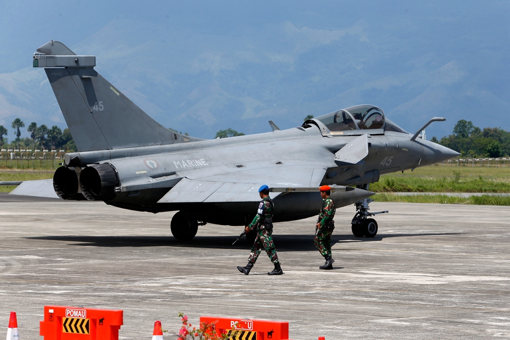 法国羽毛球队碾压印尼羽毛球队，戴资颖三分雨点燃全场