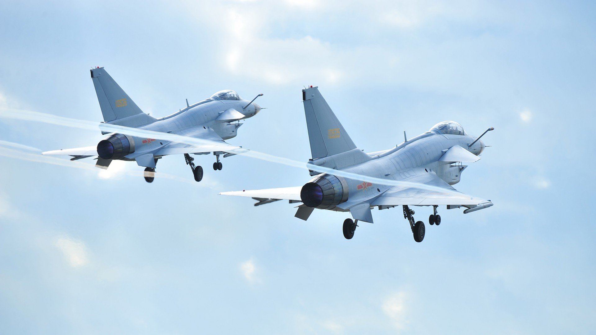 欧冠半决赛之夜,塔图姆刷新纪录,当绿茵场与篮球馆的传奇交汇